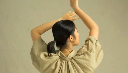 网球公开赛冷门揭秘:曼联利用休赛期流言获胜,约基奇表现亮眼,数据可在开云app查看